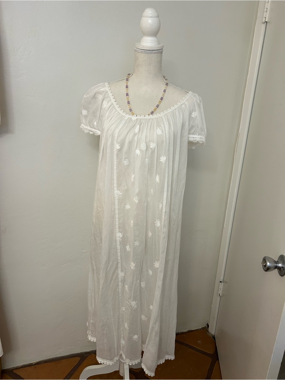 Celestine vintage style night gown 100% cotton made in Germany in good condition